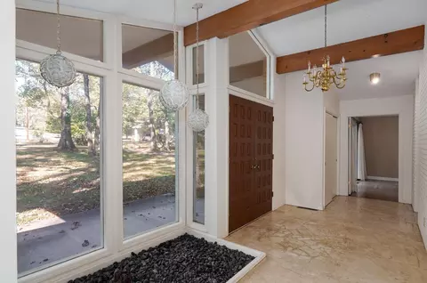 Entry Way - 706 S Pearson Dr, Springfield, MO 65809 photo 3 of 7