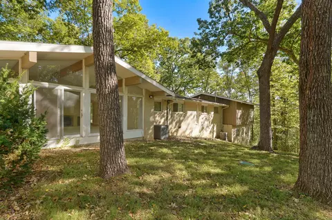 Exterior - 706 S Pearson Dr, Springfield, MO 65809 photo 3 of 13