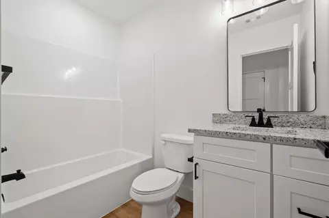 Bath - 34 Beech Dr #36, Reeds Spring, MO 65737 photo 3 of 3