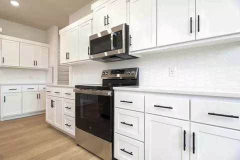 Kitchen - 5230 W Josh St #LOT 1, Springfield, MO 65802 photo 4 of 5