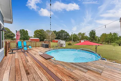 Exterior - 2704 W Sharon Dr, Ozark, MO 65721 photo 4 of 10