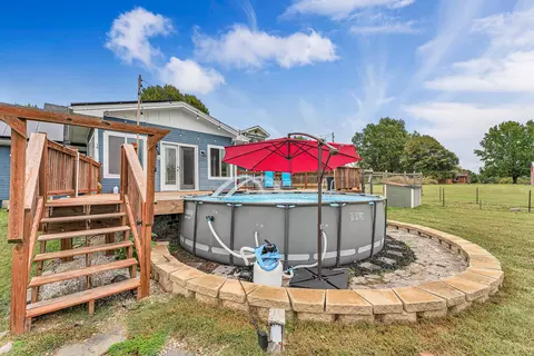 Exterior - 2704 W Sharon Dr, Ozark, MO 65721 photo 5 of 10
