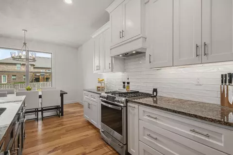 Kitchen - 1215 W Sage Ct, Springfield, MO 65810 photo 4 of 5