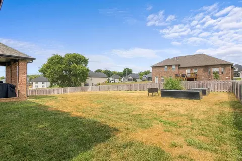 Exterior - 1215 W Sage Ct, Springfield, MO 65810 photo 5 of 8