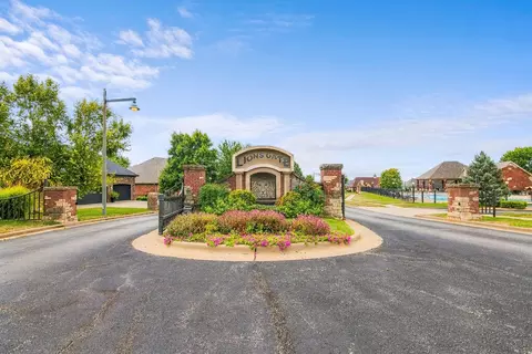 Other - 1215 W Sage Ct, Springfield, MO 65810 photo 9 of 12