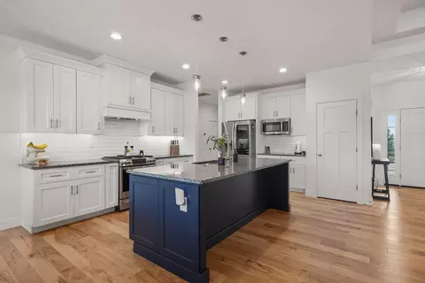Kitchen - 1215 W Sage Ct, Springfield, MO 65810 photo 5 of 5