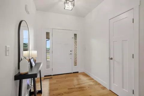 Entry Way - 1215 W Sage Ct, Springfield, MO 65810 photo 1 of 2