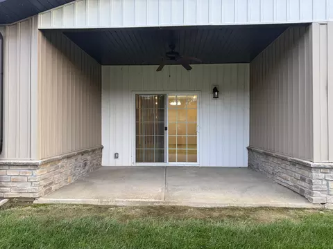 Exterior - 885 W Logan St # E, Rogersville, MO 65742 photo 3 of 4