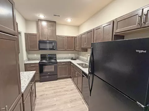 Kitchen - 885 W Logan St # E, Rogersville, MO 65742 photo 2 of 4