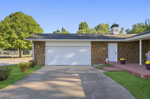 Exterior - 620 Parnell Cir, Branson, MO 65616 photo 12 of 20