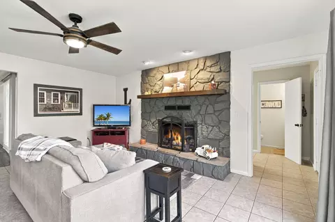 Living - 620 Parnell Cir, Branson, MO 65616 photo 4 of 6