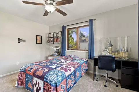 Bedroom - 620 Parnell Cir, Branson, MO 65616 photo 5 of 7