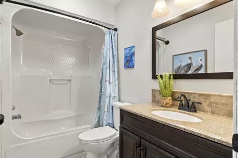 Bath - 620 Parnell Cir, Branson, MO 65616 photo 3 of 4