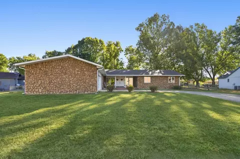 Exterior - 620 Parnell Cir, Branson, MO 65616 photo 6 of 20