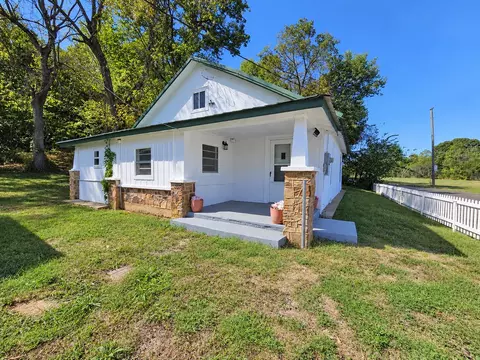 Exterior - 20861 Lawrence 2108, Mount Vernon, MO 65712 photo 2 of 2