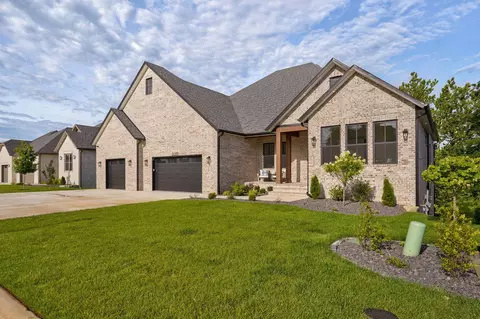 Exterior - 6019 S Dollison Ave, Springfield, MO 65810 photo 2 of 9