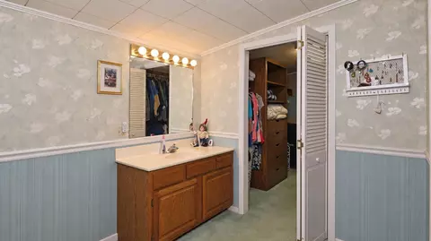 Bath - 205 N 5th St, Thayer, MO 65791 photo 1 of 7