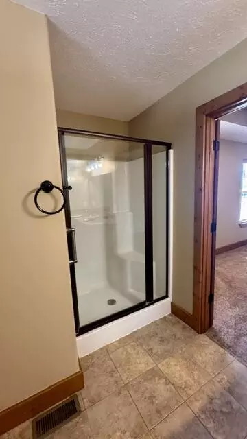 Bath - 307 E Jamestown Dr, Clinton, MO 64735 photo 2 of 3