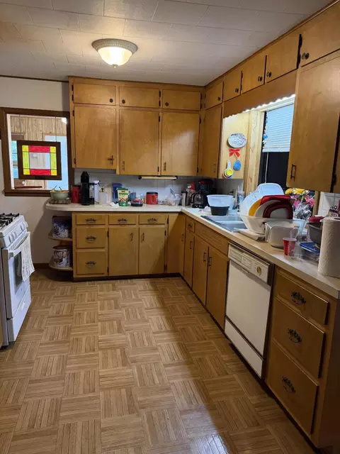 Kitchen - 604 W 2nd St, Mountain View, MO 65548 photo 1 of 3