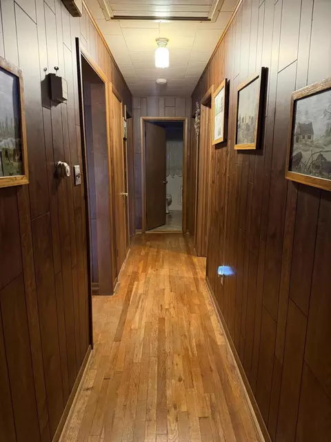 Entry Way - 604 W 2nd St, Mountain View, MO 65548 photo 1 of 3