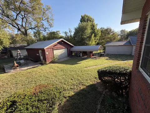 Exterior - 604 W 2nd St, Mountain View, MO 65548 photo 13 of 13