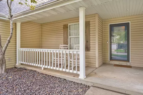 Exterior - 521 E Halsey St, Republic, MO 65738 photo 4 of 11