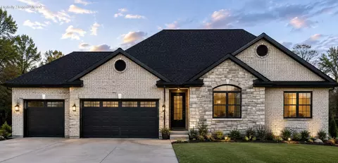 11902 W Farm Road 94, Ash Grove, MO 65604