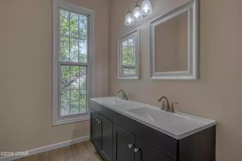 Bath - 302 E Market St, Diamond, MO 64840 photo 1 of 3
