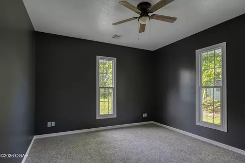 Bedroom - 302 E Market St, Diamond, MO 64840 photo 4 of 6