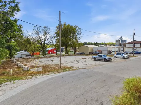 334 E Jackson St #TRACT 2, Bolivar, MO 65613 photo 11