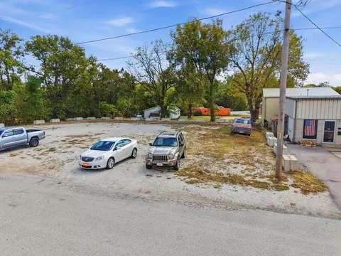 334 E Jackson St #TRACT 2, Bolivar, MO 65613 photo 9