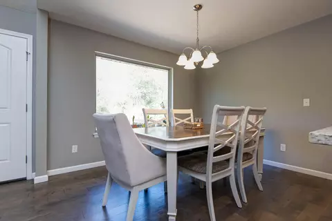 Dining - 1093 E Lakota St, Nixa, MO 65714 photo 1 of 1