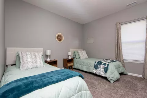 Bedroom - 1093 E Lakota St, Nixa, MO 65714 photo 4 of 5