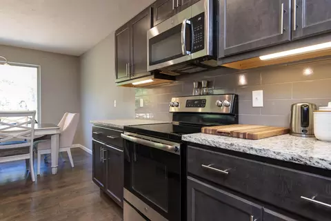 Kitchen - 1093 E Lakota St, Nixa, MO 65714 photo 6 of 6