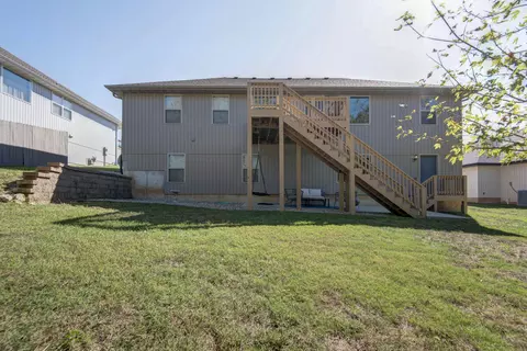 Exterior - 1093 E Lakota St, Nixa, MO 65714 photo 9 of 9