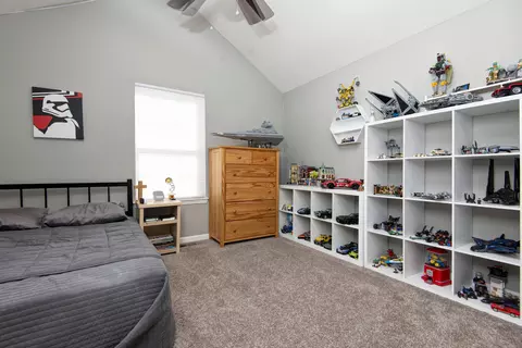 Bedroom - 1093 E Lakota St, Nixa, MO 65714 photo 3 of 5