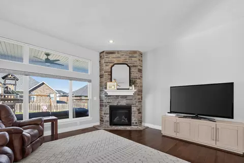 Other - 931 E Thorndale Dr, Nixa, MO 65714 photo 4 of 8