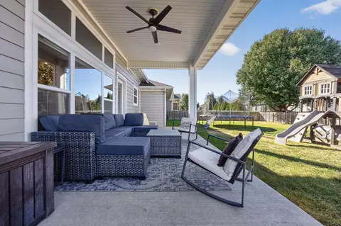 Exterior - 931 E Thorndale Dr, Nixa, MO 65714 photo 10 of 12