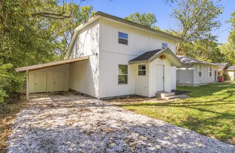 Exterior - 1313 N Clifton Ave, Springfield, MO 65802 photo 2 of 7