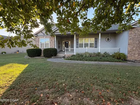 1910 N Cattails Dr, Joplin, MO 64801