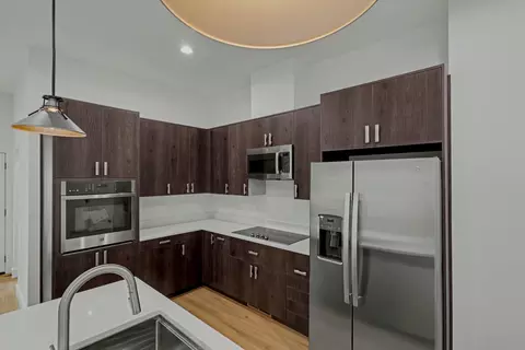Kitchen - 2014 E Jay St, Ozark, MO 65721 photo 6 of 12