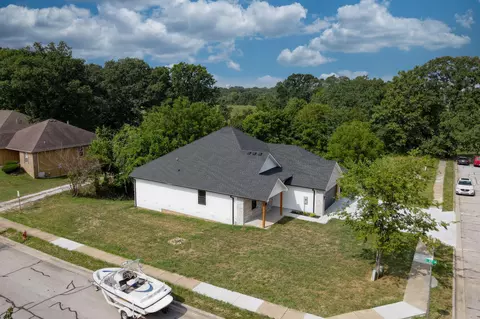 View/Area - 2014 E Jay St, Ozark, MO 65721 photo 1 of 2