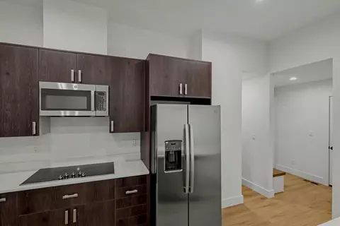 Kitchen - 2014 E Jay St, Ozark, MO 65721 photo 5 of 12