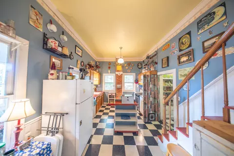 Kitchen - 204 Arch St, Thayer, MO 65791 photo 3 of 6