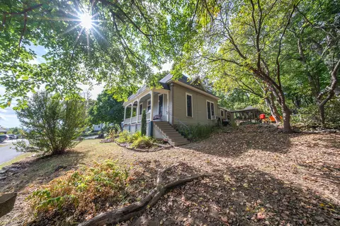Exterior - 204 Arch St, Thayer, MO 65791 photo 9 of 19