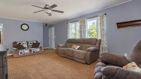 Living - 8969 County Road 445, Winona, MO 65588 photo 1 of 2
