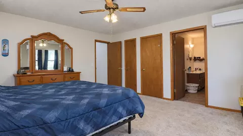 Bedroom - 8969 County Road 445, Winona, MO 65588 photo 2 of 8