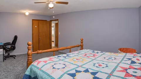 Bedroom - 8969 County Road 445, Winona, MO 65588 photo 5 of 8