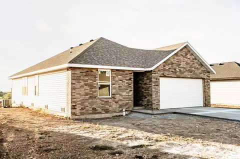 Exterior - 1002 Fenli Ave, Monett, MO 65708 photo 6 of 6