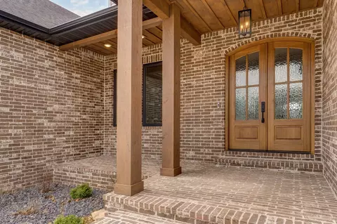 Exterior - 6063 S Dollison Ave, Springfield, MO 65810 photo 5 of 10